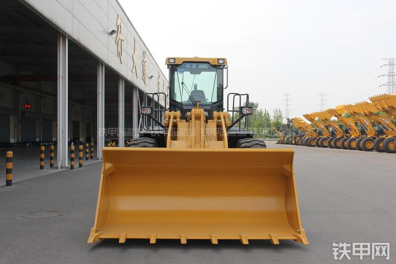 徐工LW500KN装载机整机外观