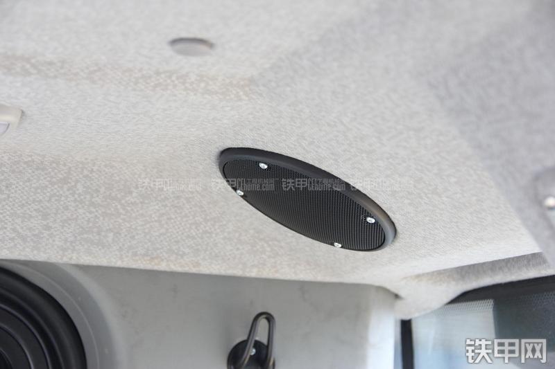 徐工LW300KN装载机局部