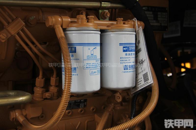 徐工LW300KN装载机局部