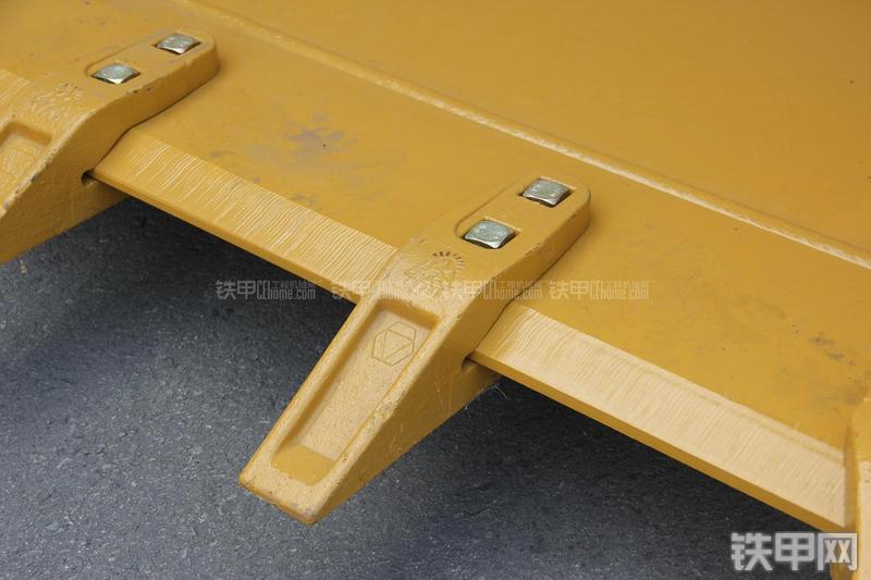 徐工LW500KN装载机局部