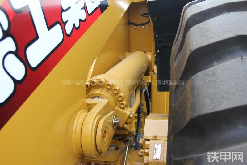 徐工LW500KN装载机局部