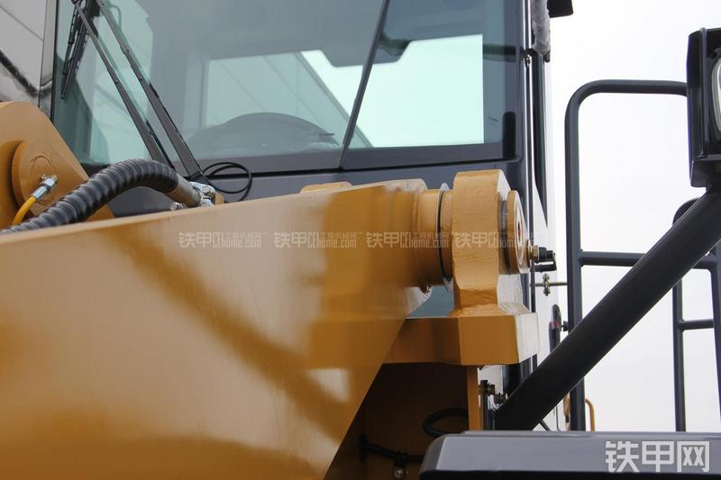 徐工LW500KN装载机局部