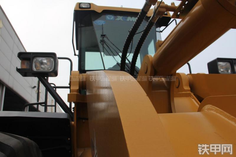 徐工ZL50GN装载机局部