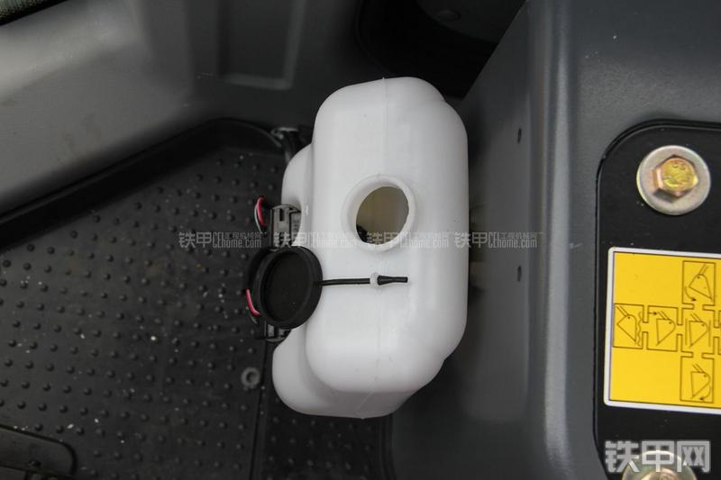 徐工ZL50GN装载机局部