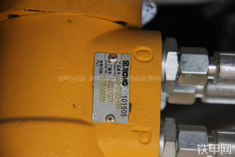 徐工ZL50GN装载机局部