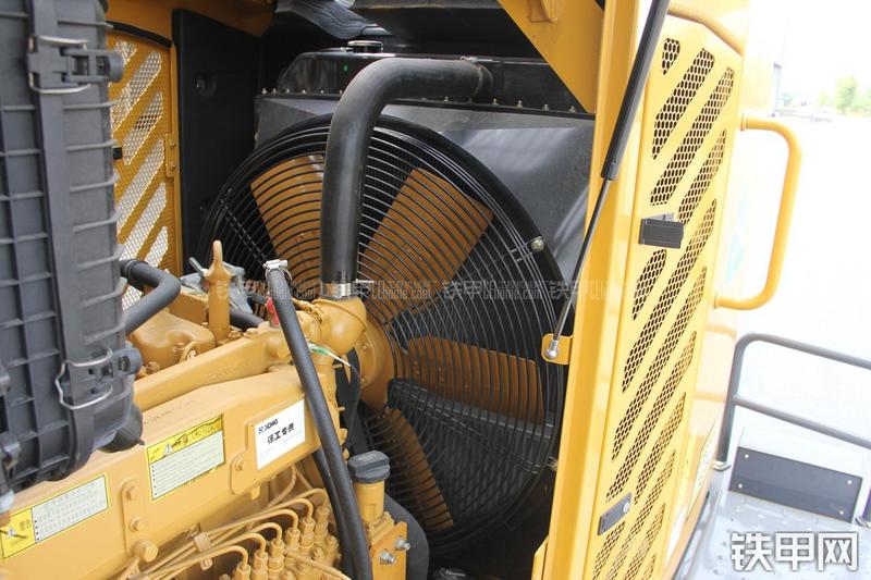 徐工ZL50GN装载机局部