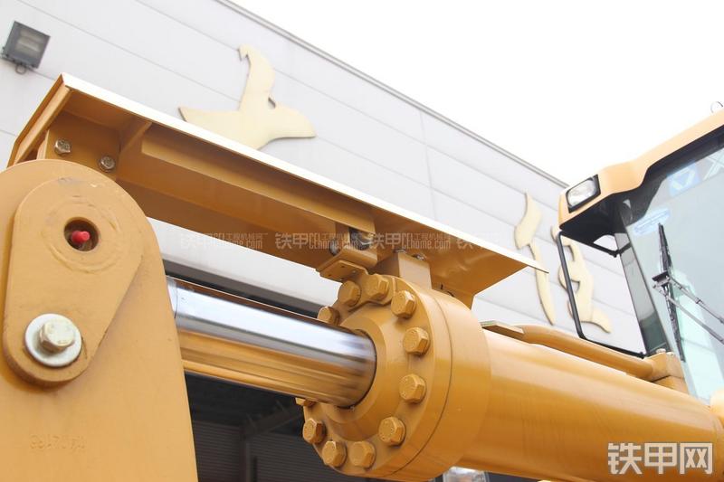 徐工ZL50GN装载机局部