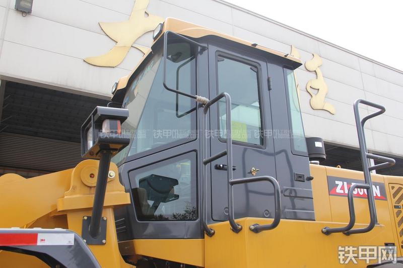 徐工ZL50GN装载机局部