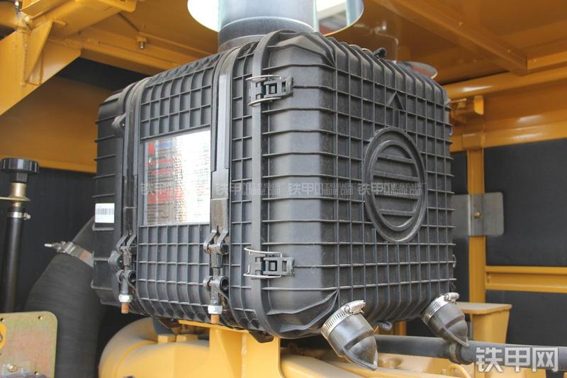 徐工ZL50GN装载机局部