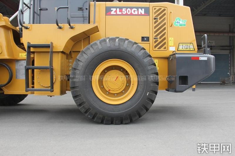 徐工ZL50GN装载机局部