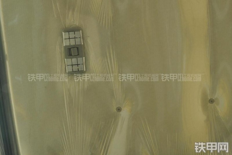 山东临工LG956N装载机局部