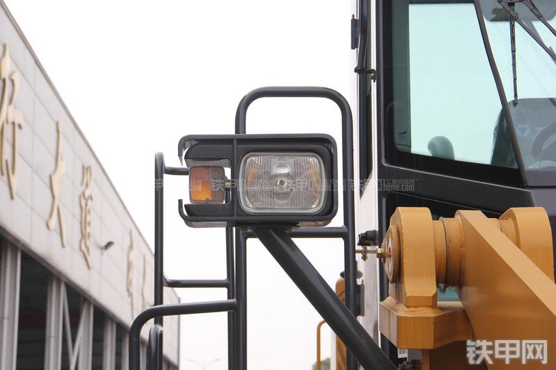 徐工ZL50GN装载机局部