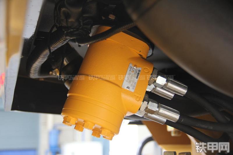 徐工LW500KN装载机局部