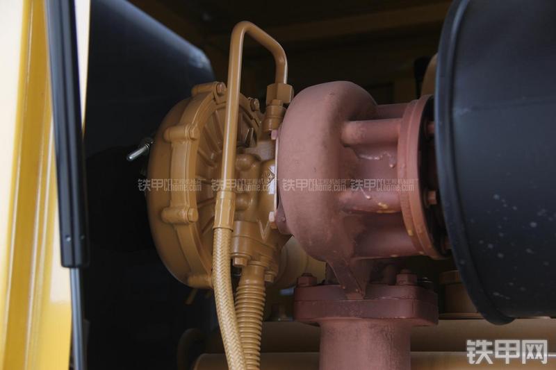 徐工LW300KN装载机局部