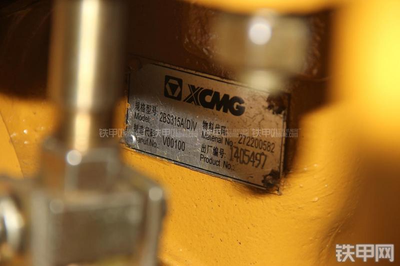 徐工LW500KN装载机局部