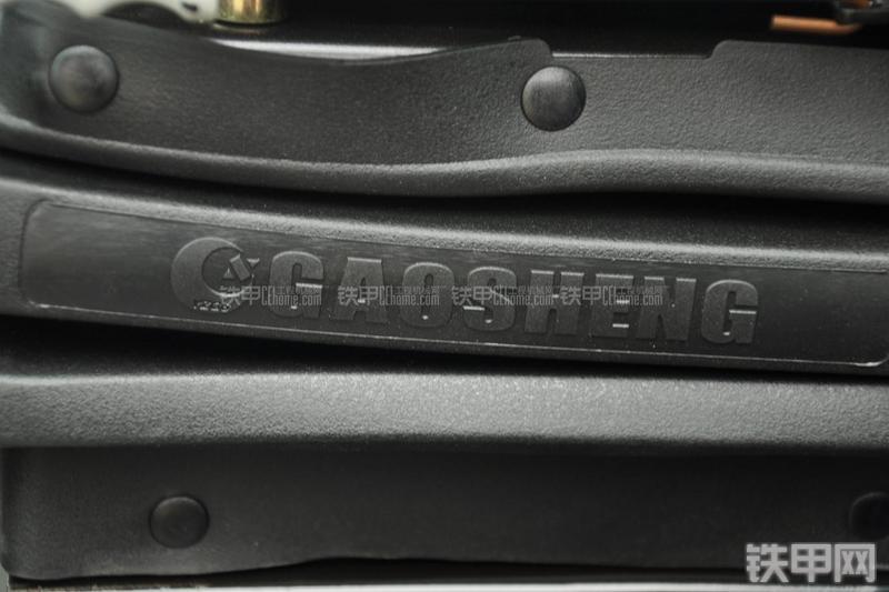 山东临工LG953N节能型装载机局部