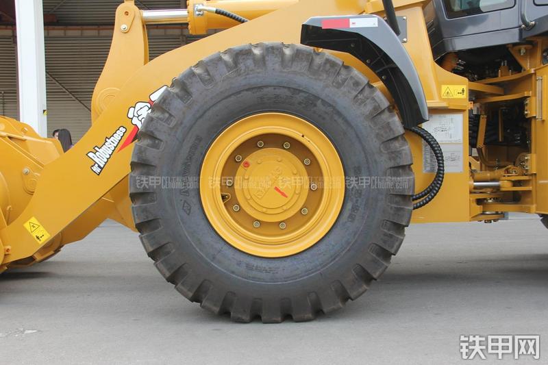 徐工LW500KN装载机局部