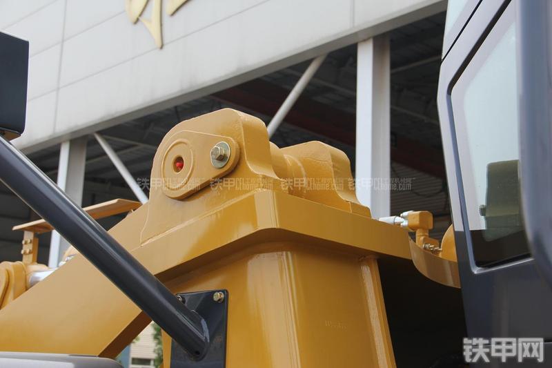 徐工LW500KN装载机局部