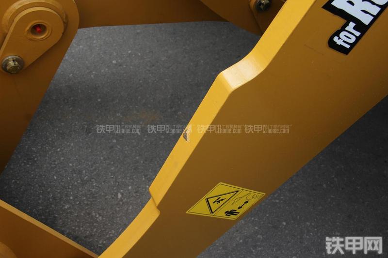 徐工LW300KN装载机局部