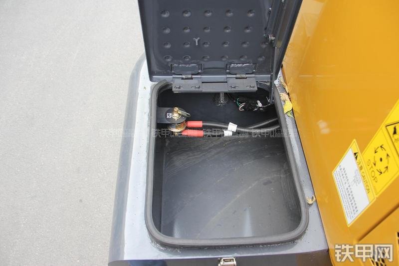 徐工LW500KN装载机局部