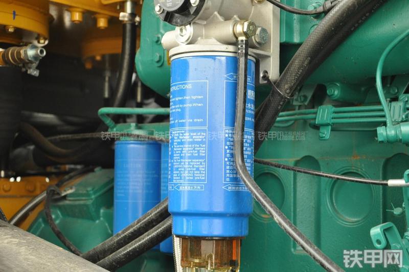 山东临工LG956N装载机局部