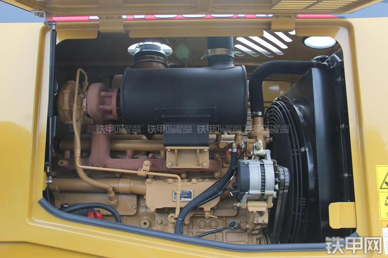 徐工LW300KN装载机局部