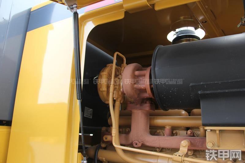 徐工LW300KN装载机局部