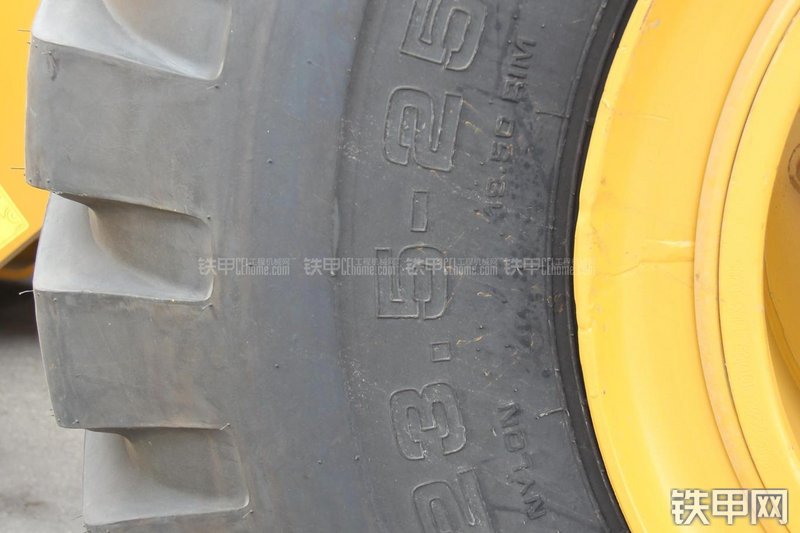 徐工ZL50GN装载机局部