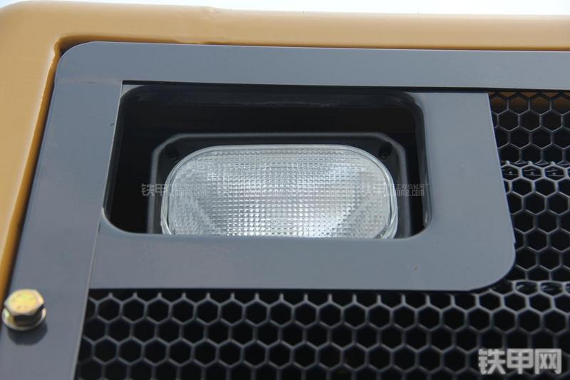 徐工LW500KN装载机局部