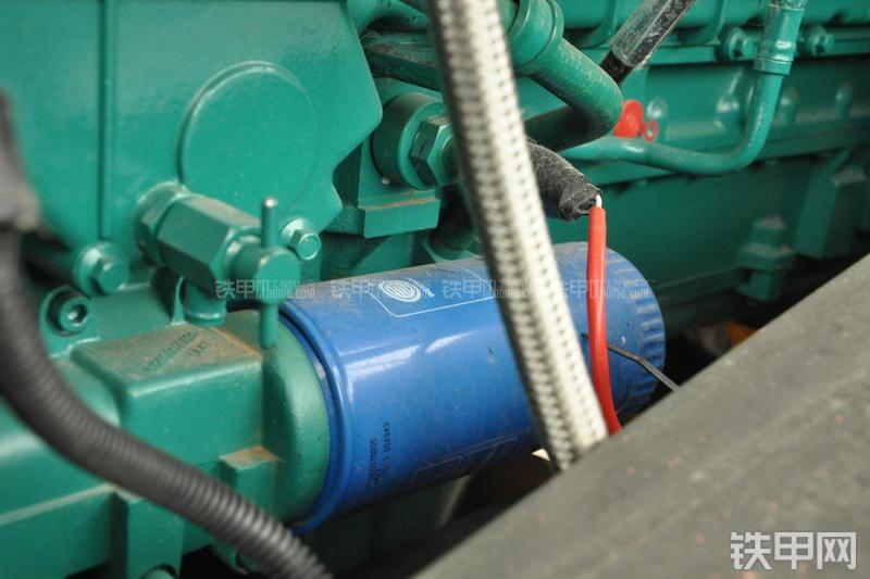 山东临工LG956N装载机局部