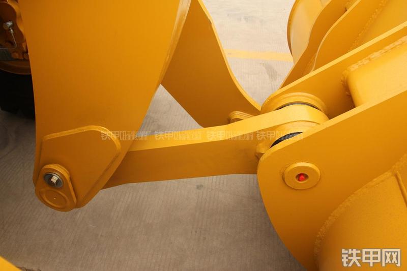 山东临工LG956V装载机局部