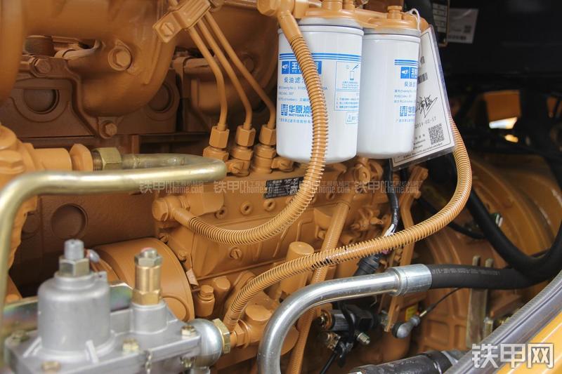 徐工LW300KN装载机局部