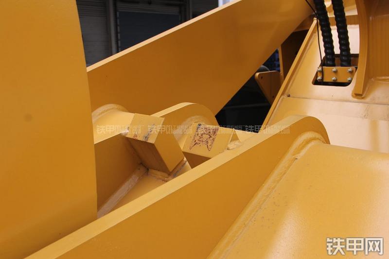 徐工ZL50GN装载机局部