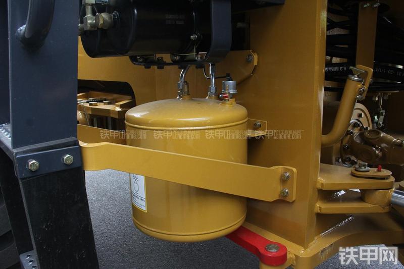 徐工LW500KN装载机局部