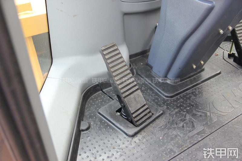 徐工ZL50GN装载机局部