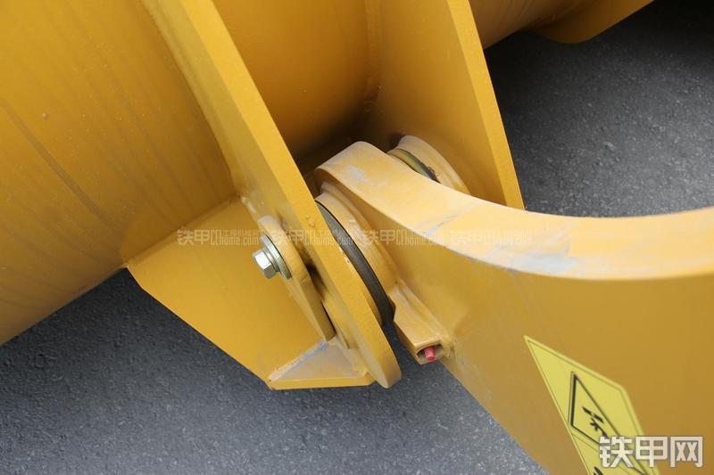 徐工ZL50GN装载机局部