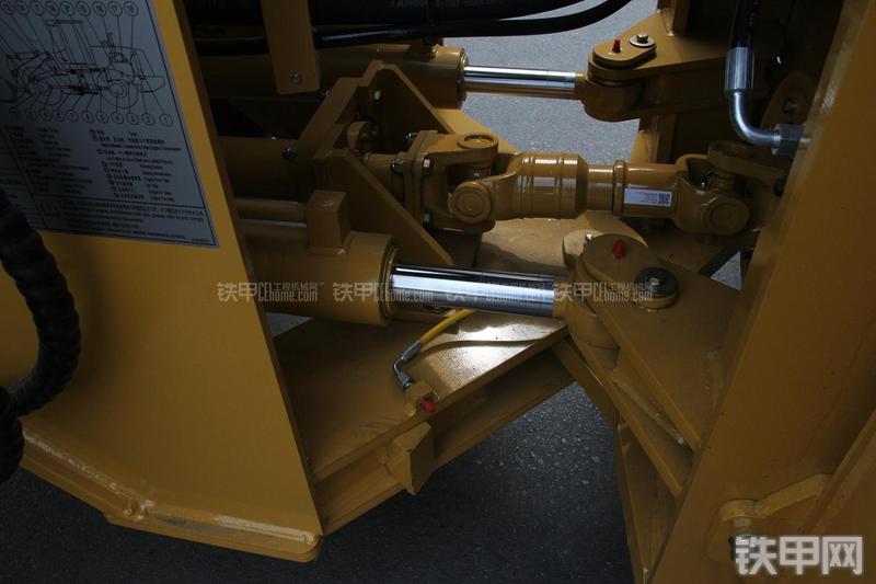 徐工LW300KN装载机局部