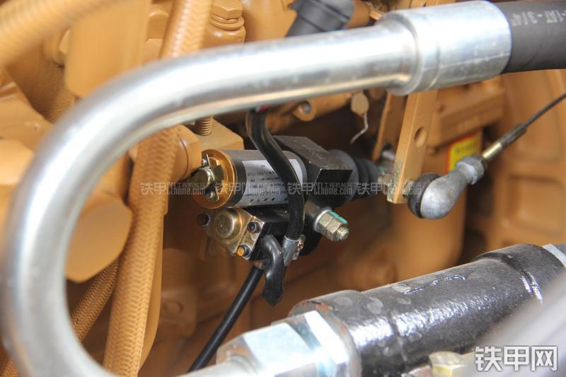 徐工LW300KN装载机局部