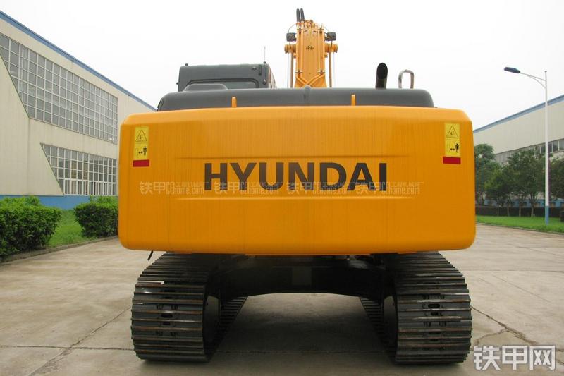 现代R215-7挖掘机整机外观