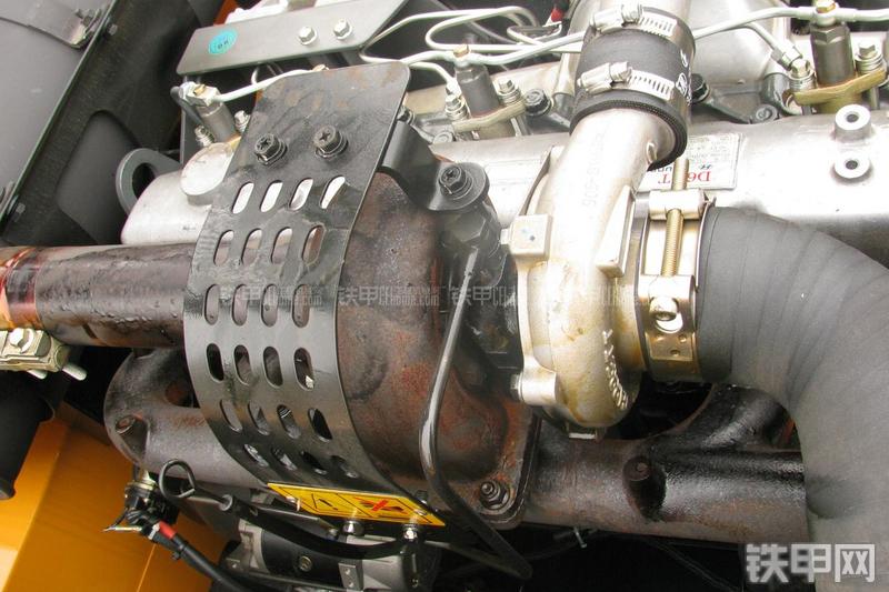 现代R215-7挖掘机局部