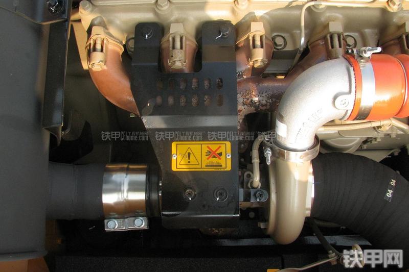 现代R275LC-9T挖掘机局部