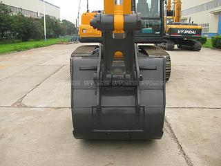 现代R215-7C挖掘机局部