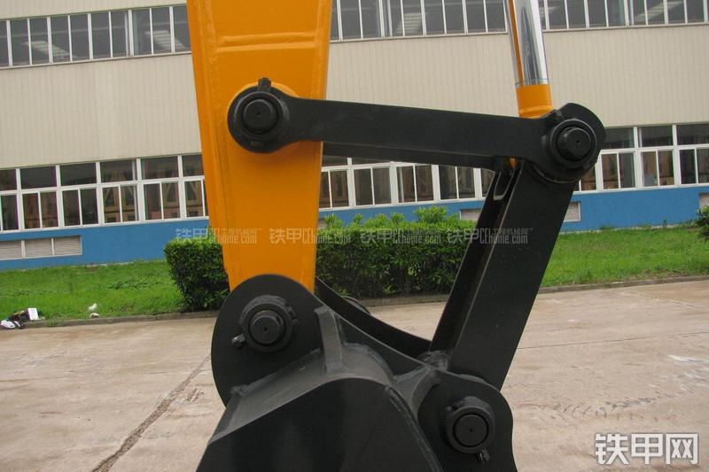 现代R215-7C挖掘机局部