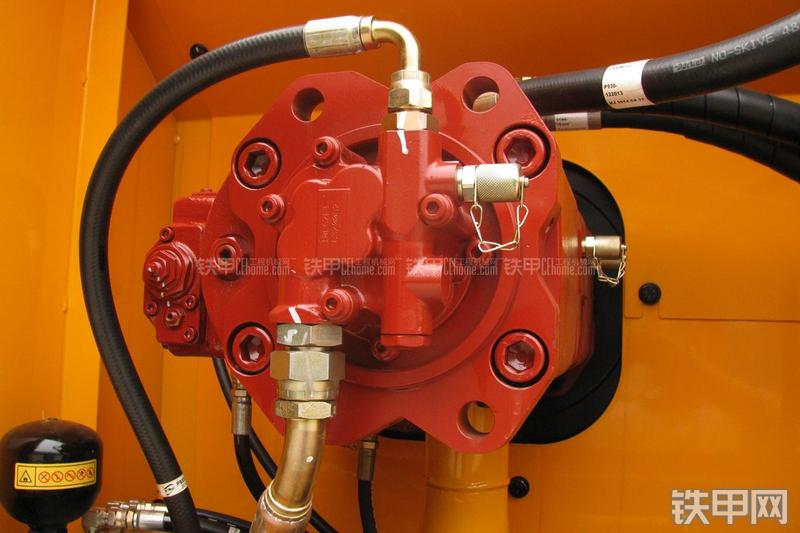 现代R215-7挖掘机局部