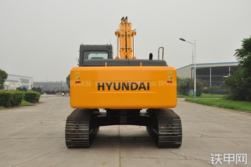 现代R225LC-7挖掘机整机外观