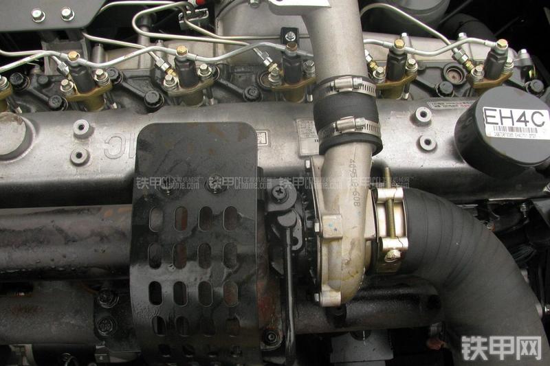 现代R215-7挖掘机局部