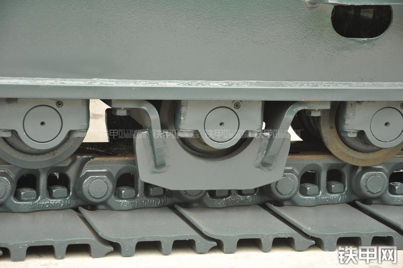 现代R225LC-9T挖掘机局部