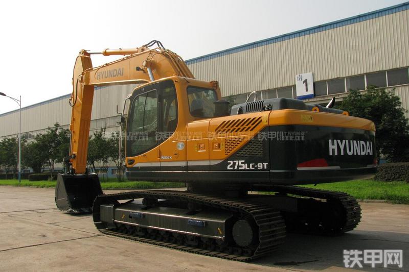 现代R275LC-9T挖掘机整机外观