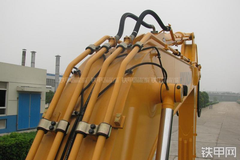 现代R225LC-9T挖掘机局部