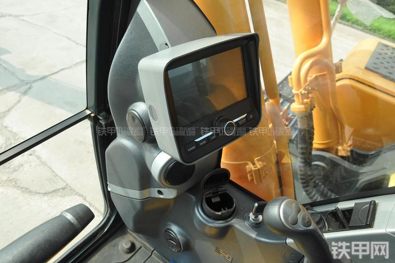 现代R225LC-9T挖掘机局部